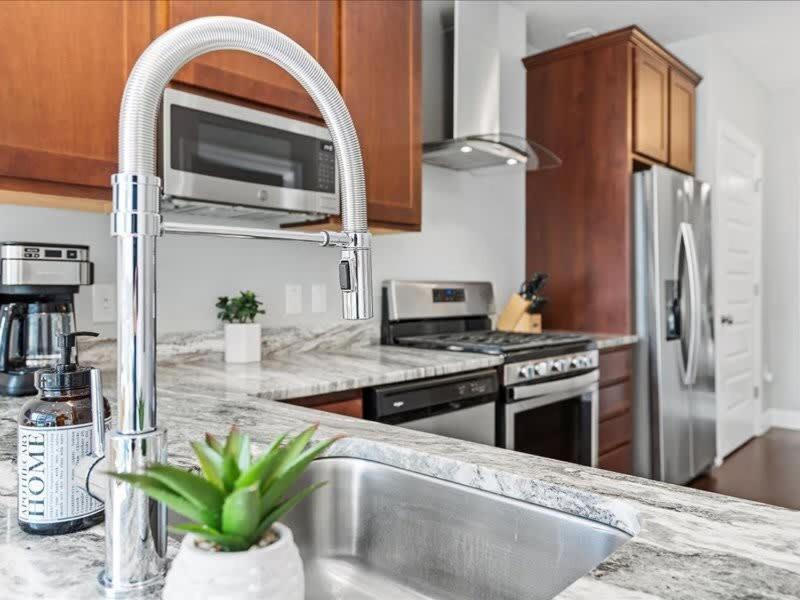 פיטסבורג Cozysuites Modern 1Br, Ppg Paints Arena, Pitts מראה חיצוני תמונה
